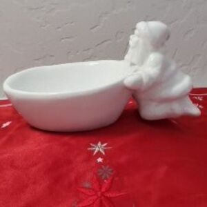 Williams Sonoma Santa Dish Holiday Candy Dish or Soap Dish White Ceramic